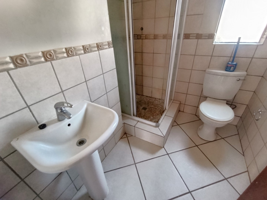 To Let 2 Bedroom Property for Rent in Hillside Free State